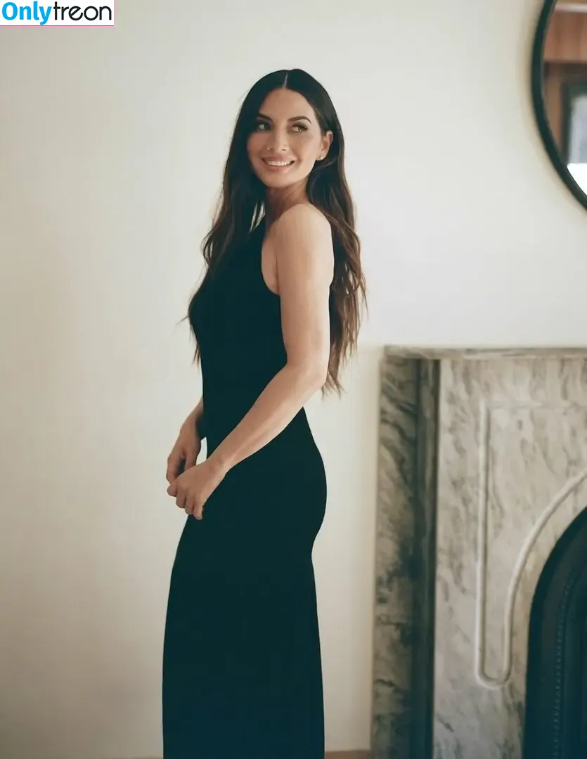 Olivia Munn nude photo #1182 (oliviamunn)