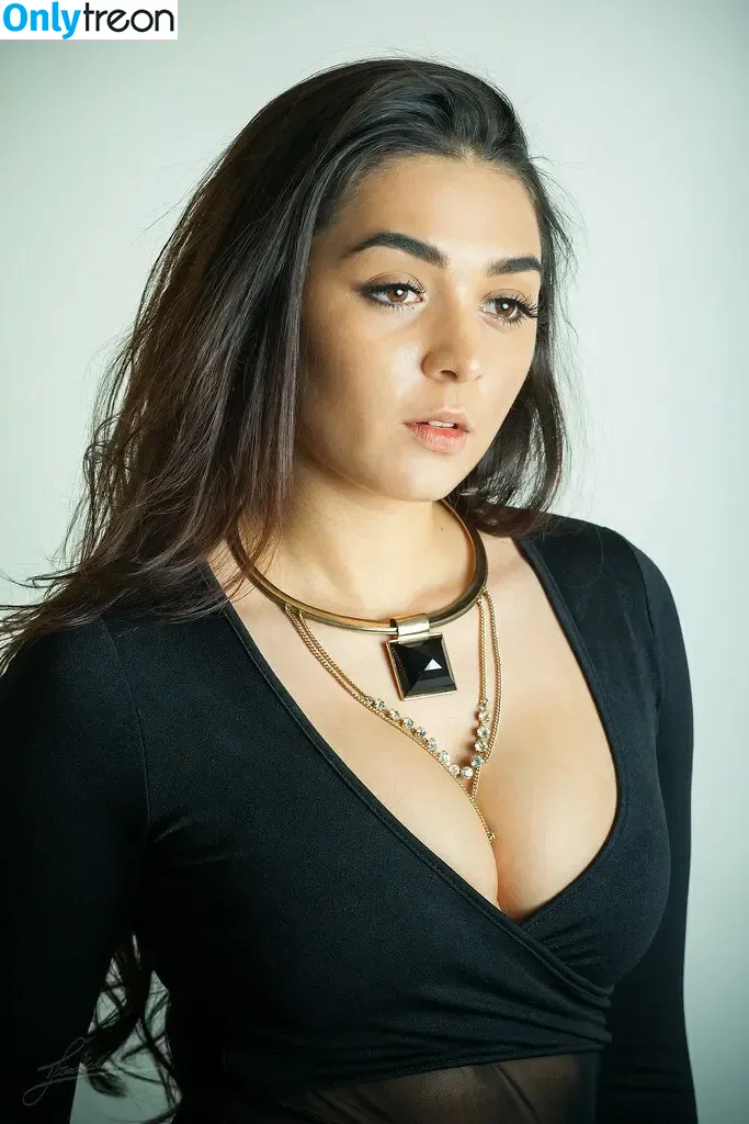 Olivia Musique nude photo #0006 (olimusique)