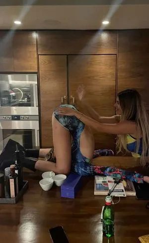 Olivia OBrien / olivialauren / oliviaobrien nude photo #0001