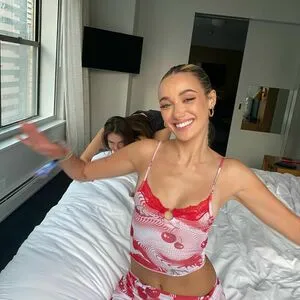 Olivia OBrien / olivialauren / oliviaobrien nude photo #0024