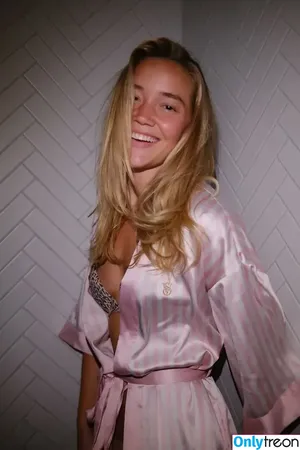 Olivia Ponton / olivia.ponton / olivia_ponton nude photo #2456