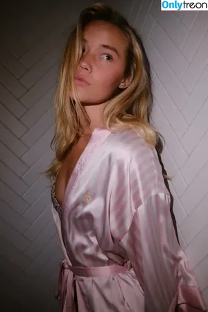 Olivia Ponton / olivia.ponton / olivia_ponton nude photo #2458
