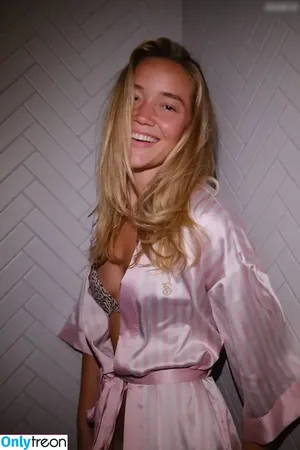 Olivia Ponton / olivia.ponton / olivia_ponton nude photo #2465
