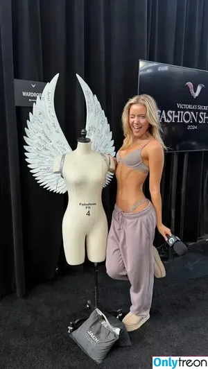 Olivia Ponton / olivia.ponton / olivia_ponton nude photo #2746