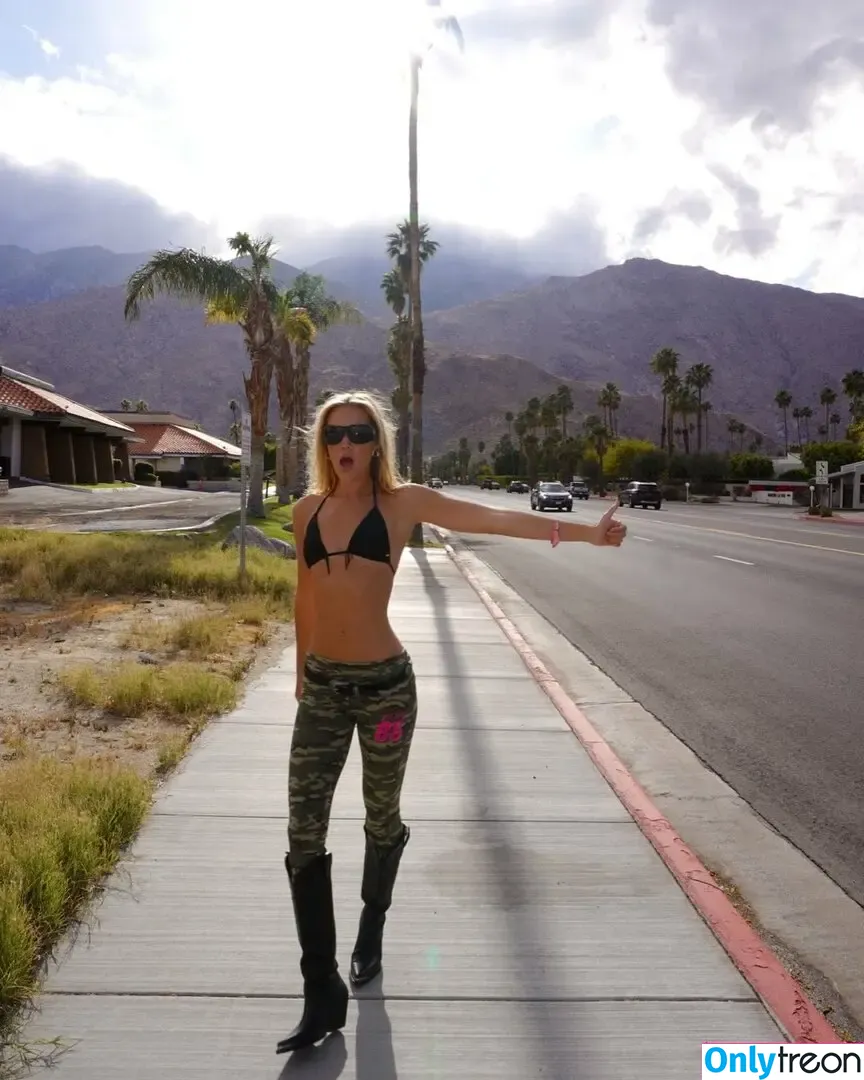 Olivia Ponton nude photo #3603 (olivia.ponton / olivia_ponton)