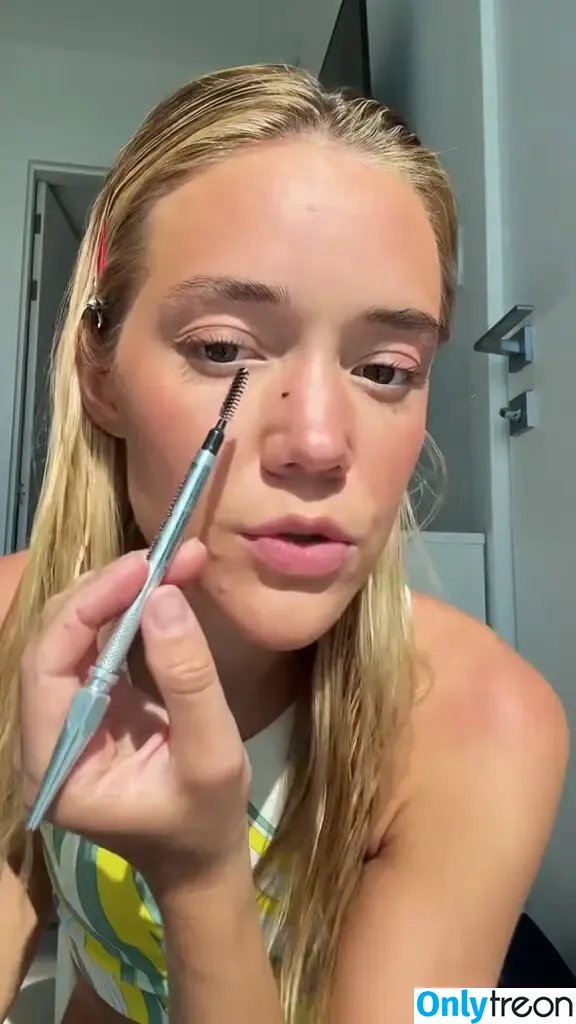 Olivia Ponton nude photo #3724 (olivia.ponton / olivia_ponton)
