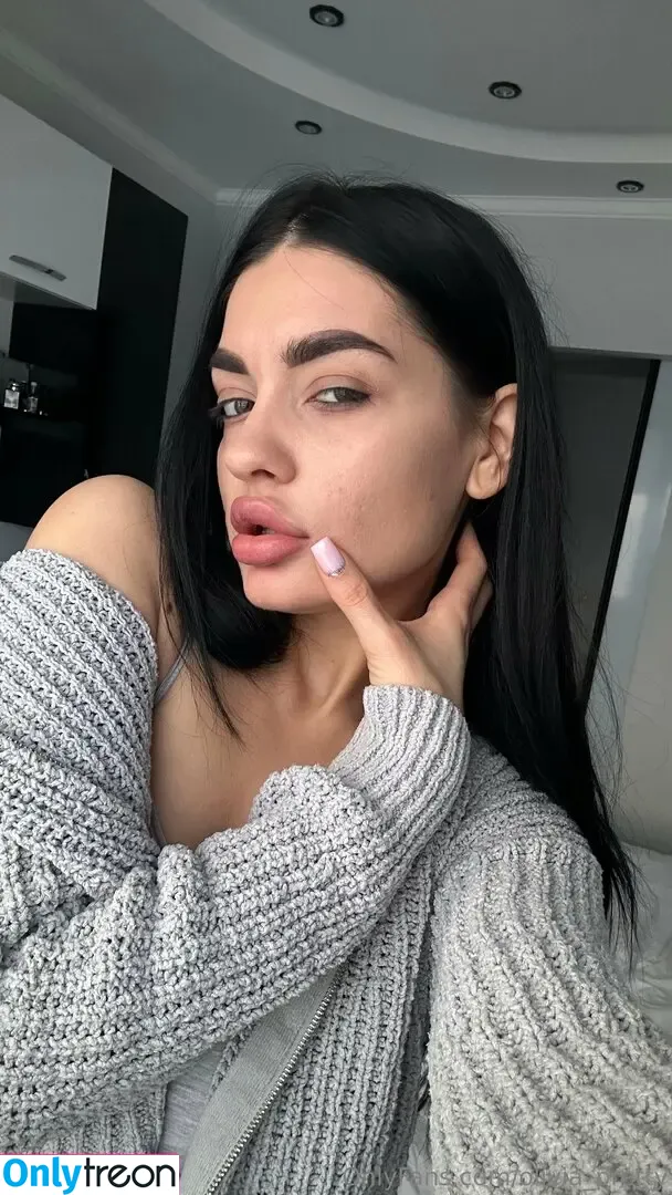 olivia_pretty nude photo #0017 (oliviapretty)