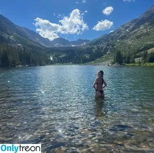 Olivia Rodrigo / oliviarodrigo nude photo #2547