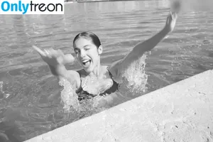 Olivia Rodrigo / oliviarodrigo nude photo #2635