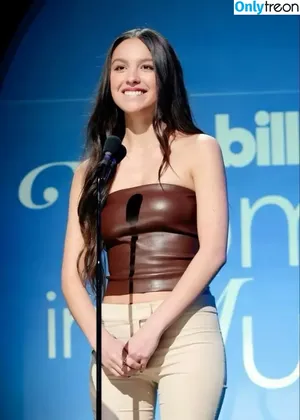 Olivia Rodrigo / oliviarodrigo nude photo #2904