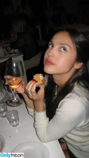 Olivia Rodrigo / oliviarodrigo nude photo #2947