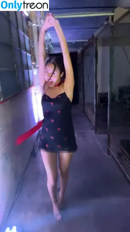 Olivia Rodrigo nude photo #2281 (oliviarodrigo)
