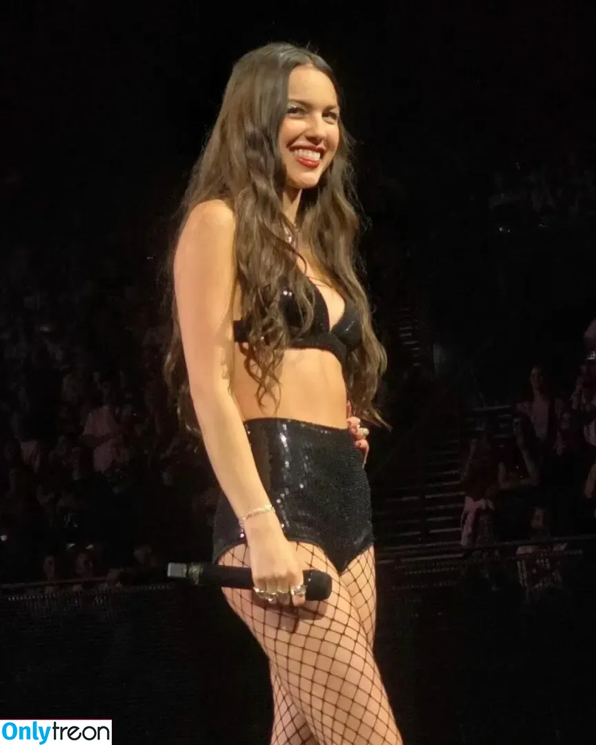 Olivia Rodrigo nude photo #2336 (oliviarodrigo)