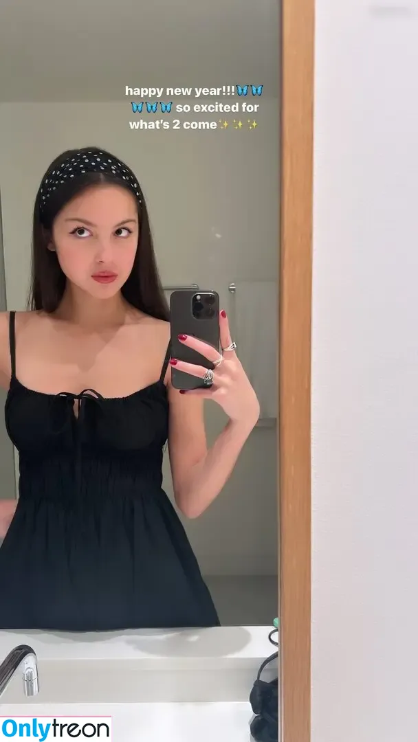 Olivia Rodrigo nude photo #2418 (oliviarodrigo)