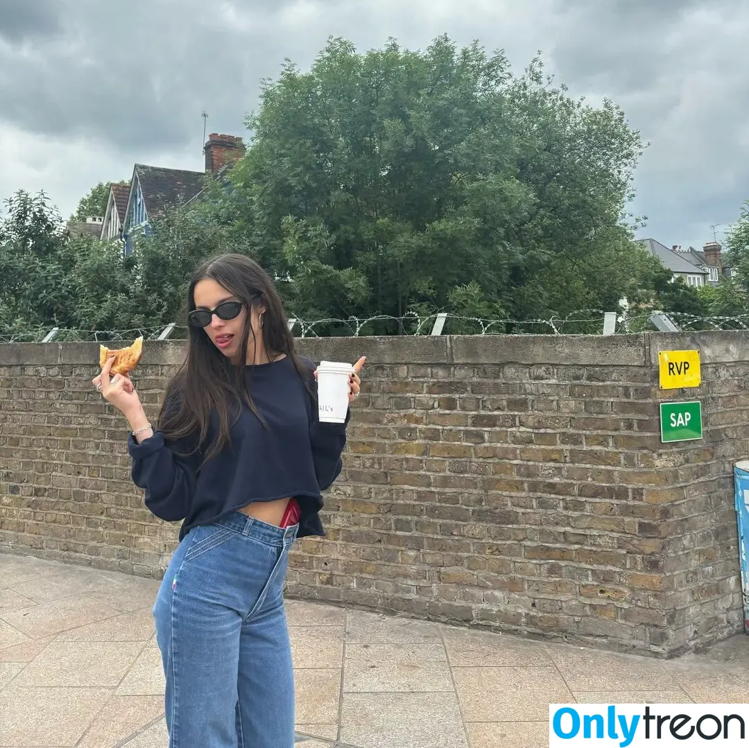 Olivia Rodrigo nude photo #2527 (oliviarodrigo)