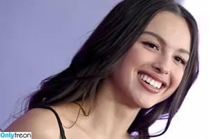 Olivia Rodrigo / oliviarodrigo nude photo #3173