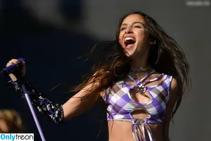 Olivia Rodrigo / oliviarodrigo nude photo #4147