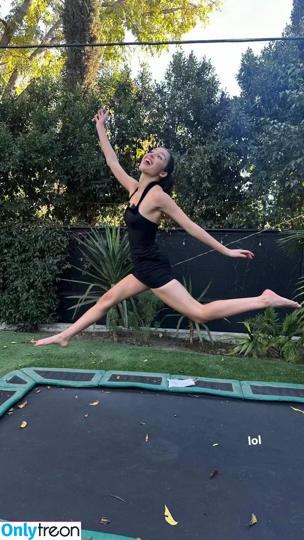 Olivia Rodrigo nude photo #4475 (oliviarodrigo)