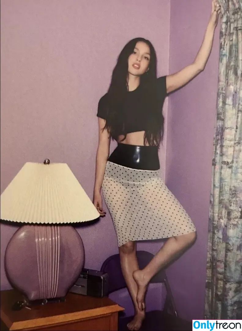 Olivia Rodrigo nude photo #4482 (oliviarodrigo)