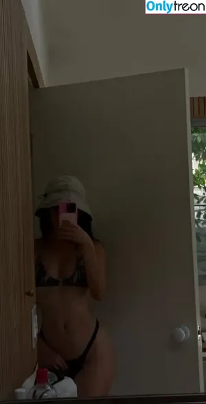 Olivia Sui / Smosh / oliviasui nude photo #0125