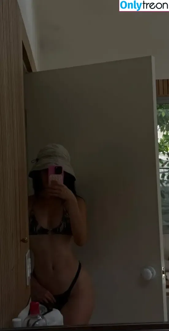 Olivia Sui nude photo #0125 (Smosh / oliviasui)