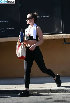 Olivia Wilde / olivia_wilde22 / oliviawilde nude photo #3526