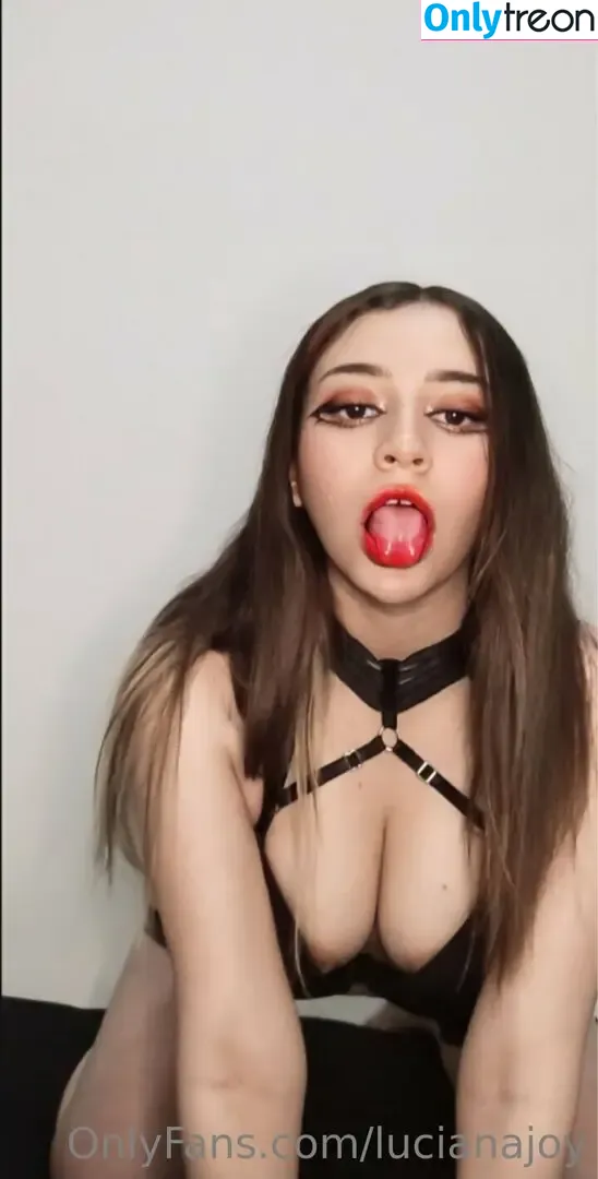 olivia-wolf nude photo #0016 (oliviawolfmusic)