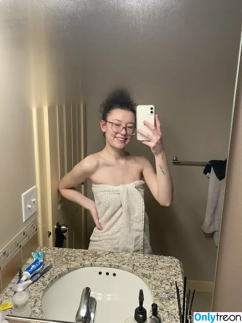 olivia.xrayyed nude photo #0018 (olivia.xrayyed)