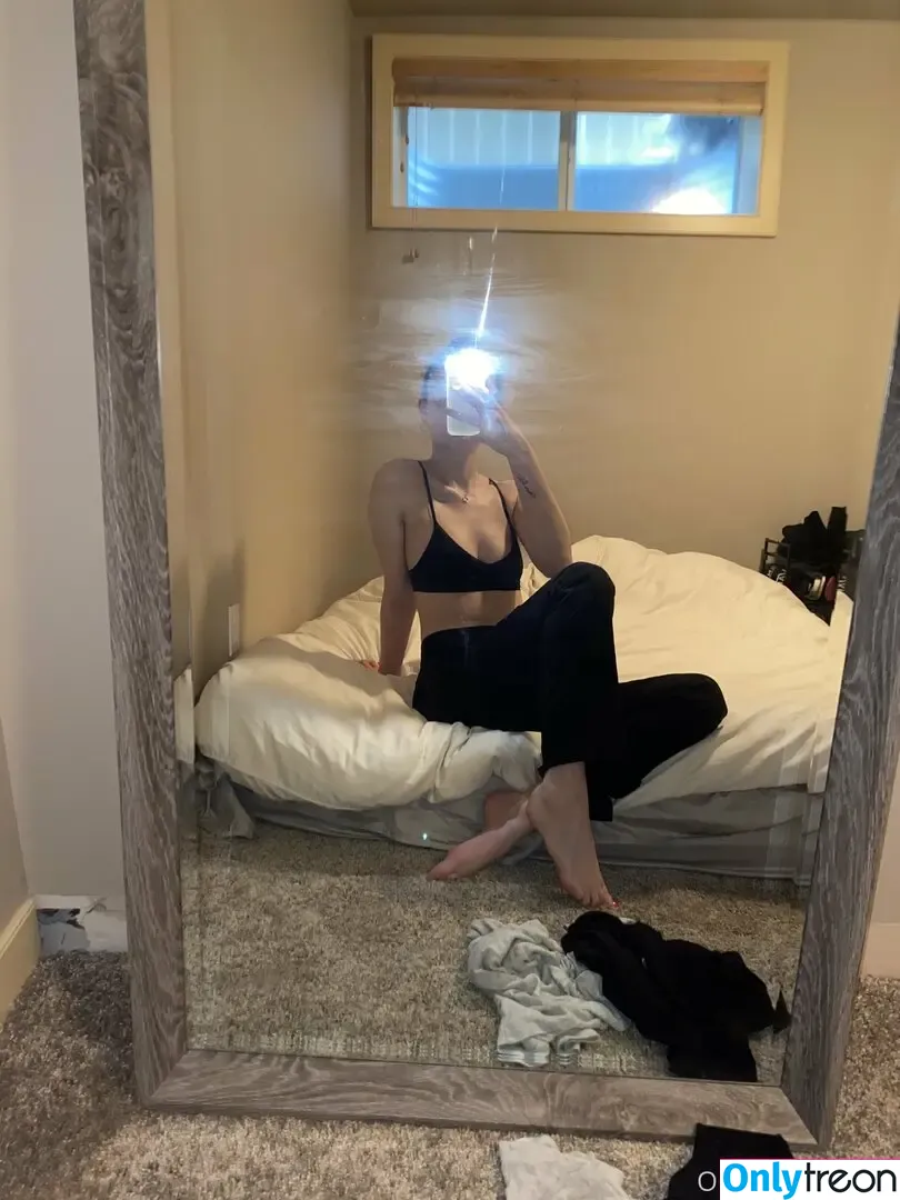 olivia.xrayyed nude photo #0028 (olivia.xrayyed)