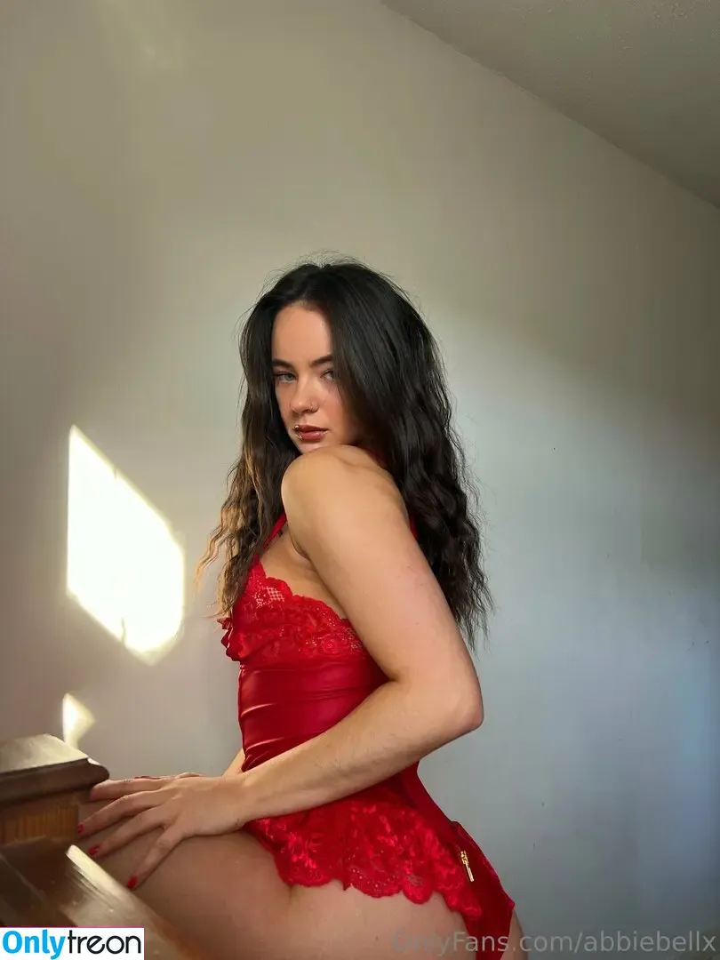 oliviaabell nude photo #0004 (olivia_thedancer)