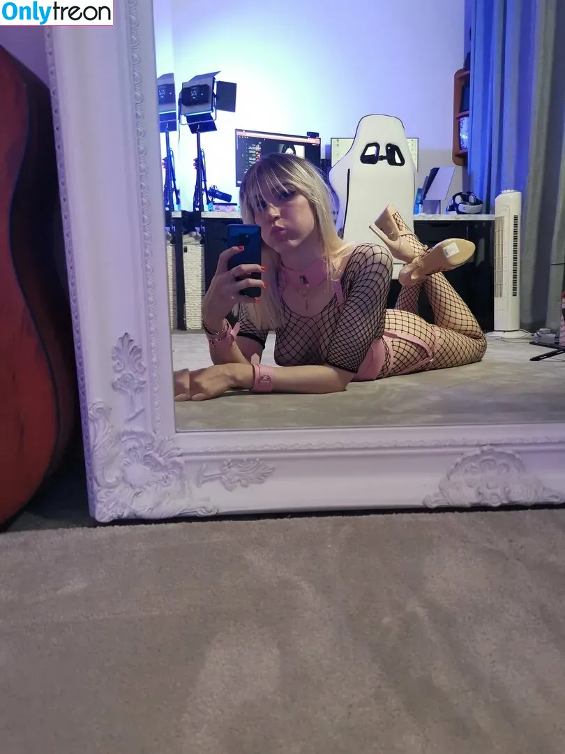 oliviarobin nude photo #0055 (theoliviarobin)