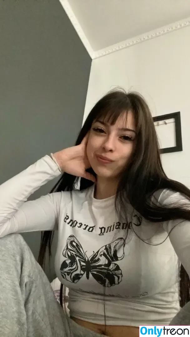 olivlove nude photo #0002 (olivlove)