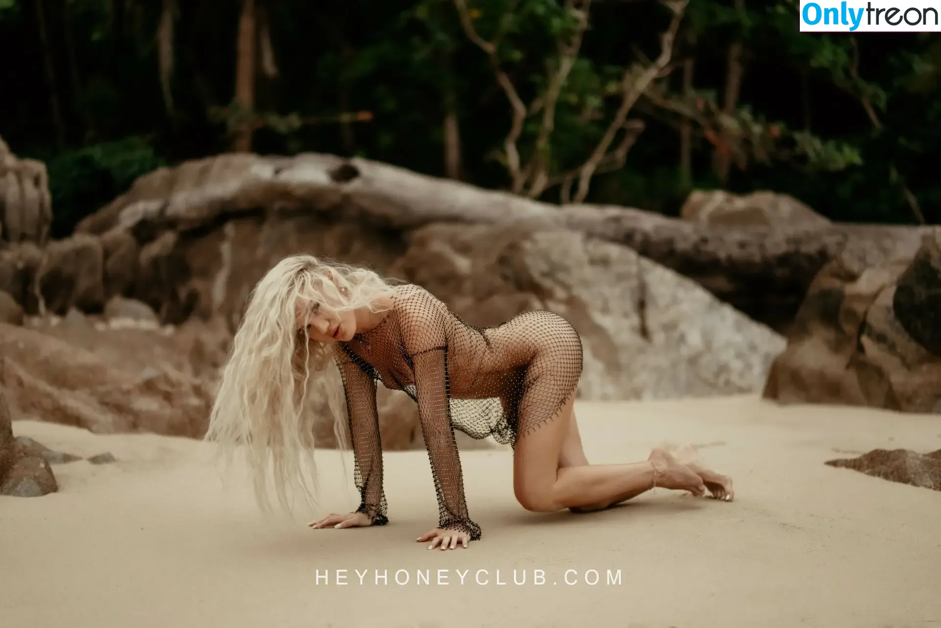 Olya Lelay nude photo #0012 (ohh.lelay / white_pony)