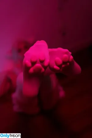 Olyashaa / deepfake / olyashaasaxon nude photo #0052