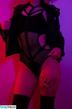 Olyashaa / deepfake / olyashaasaxon nude photo #0167