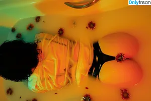 Olyashaa / deepfake / olyashaasaxon nude photo #0206