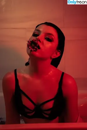 Olyashaa / deepfake / olyashaasaxon nude photo #0227