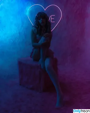 Olyashaa / deepfake / olyashaasaxon nude photo #0237