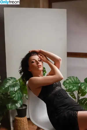 Olyashaa / deepfake / olyashaasaxon nude photo #0254