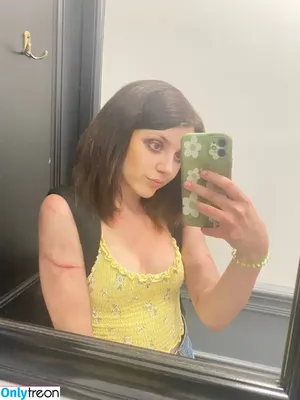 Olyashaa / deepfake / olyashaasaxon nude photo #0326