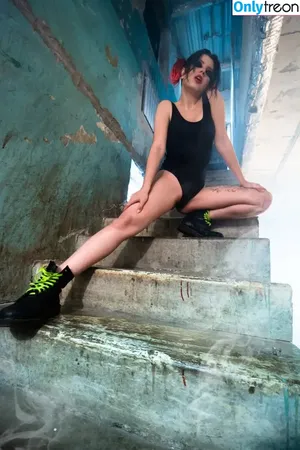 Olyashaa / deepfake / olyashaasaxon nude photo #0332