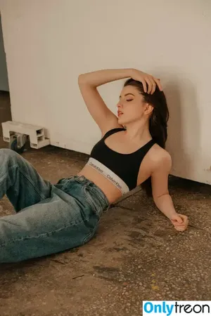 Olyashaa / deepfake / olyashaasaxon nude photo #0362