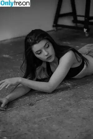 Olyashaa / deepfake / olyashaasaxon nude photo #0387