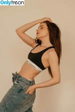 Olyashaa / deepfake / olyashaasaxon nude photo #0397