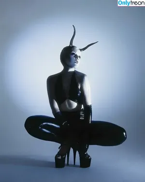 Olyashaa / deepfake / olyashaasaxon nude photo #0511
