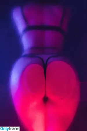 Olyashaa / deepfake / olyashaasaxon nude photo #0612
