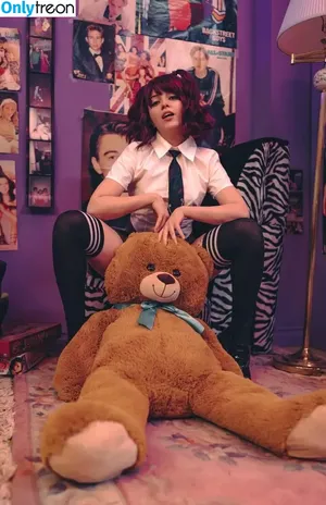 Olyashaa / deepfake / olyashaasaxon nude photo #0720