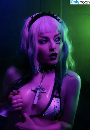 Olyashaa / deepfake / olyashaasaxon nude photo #0890