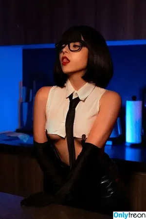 Olyashaa / deepfake / olyashaasaxon nude photo #0921