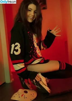 Olyashaa / deepfake / olyashaasaxon nude photo #0994